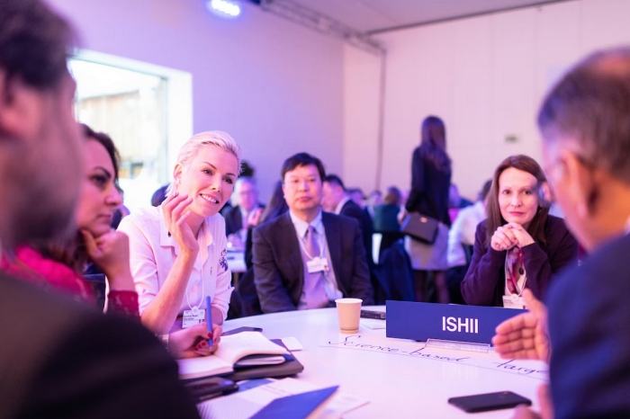 Unsplash Evangeline Shaw business event 1 - All Events